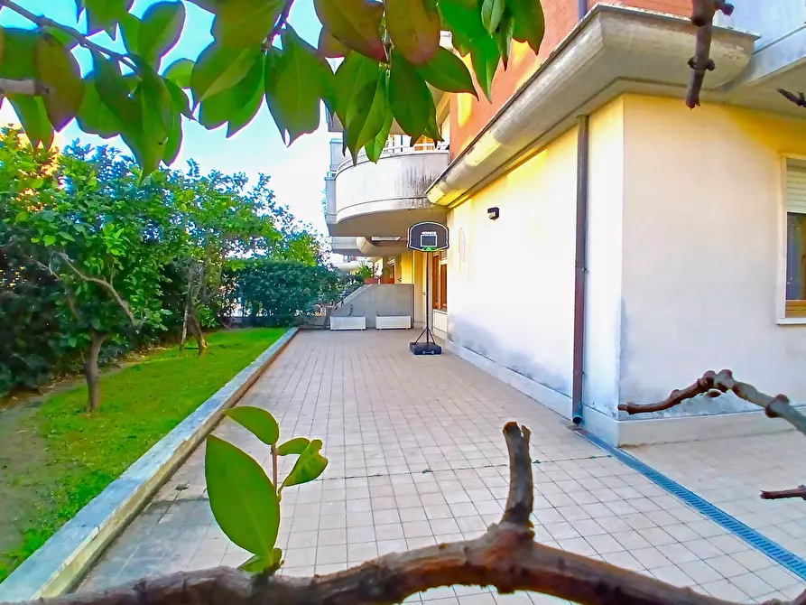 Immagine 14 di Appartamento in vendita  a San Benedetto Del Tronto