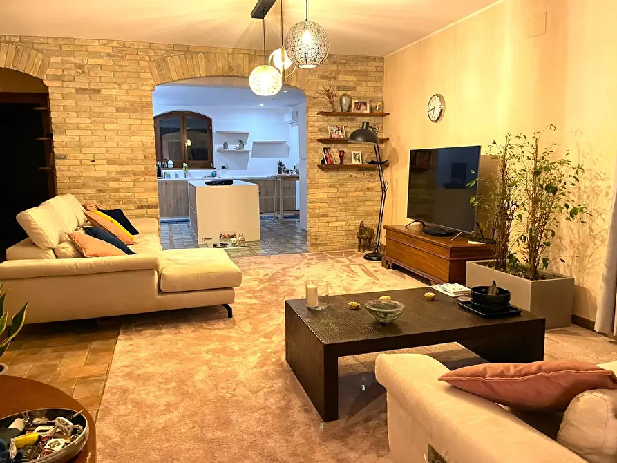 Immagine 16 di Casa indipendente in vendita  a Morro D'oro