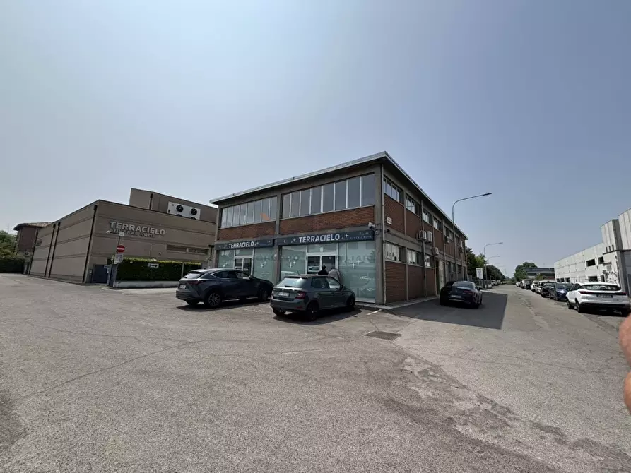 Immagine 1 di Capannone industriale in vendita  in Via Silvino Folloni 7 a Modena