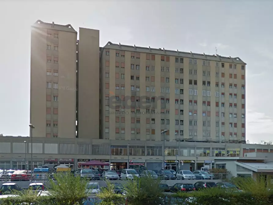 Immagine 2 di Locale commerciale in affitto  in Via Emilia Ovest 127 a Modena