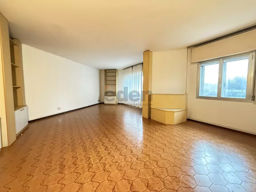 Immagine 30 di Ufficio in affitto  in Via Vittorio Bottego 49 a Modena