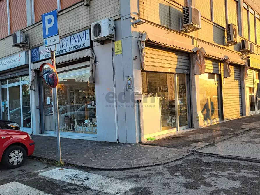 Immagine 9 di Locale commerciale in affitto  in Via Emilia Ovest 127 a Modena