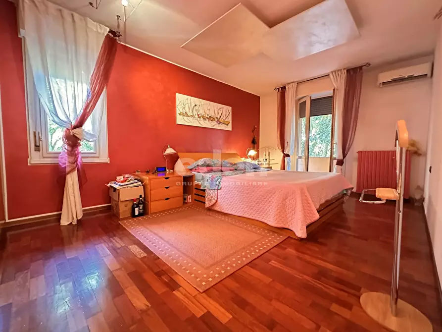 Immagine 3 di Quadrilocale in vendita  in Piazza Guido Rossa 8 a Modena