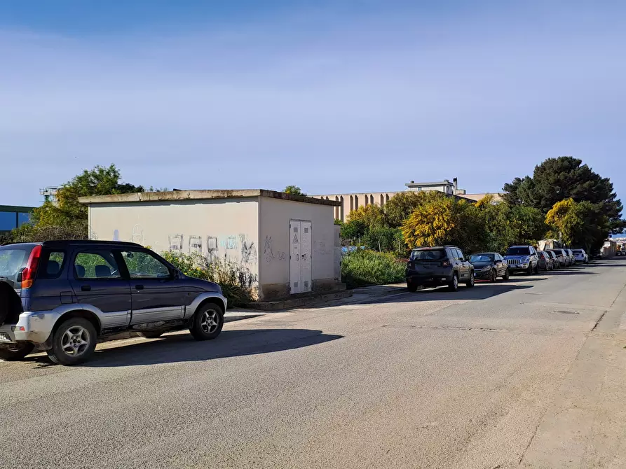 Immagine 4 di Terreno industriale in vendita  a Selargius