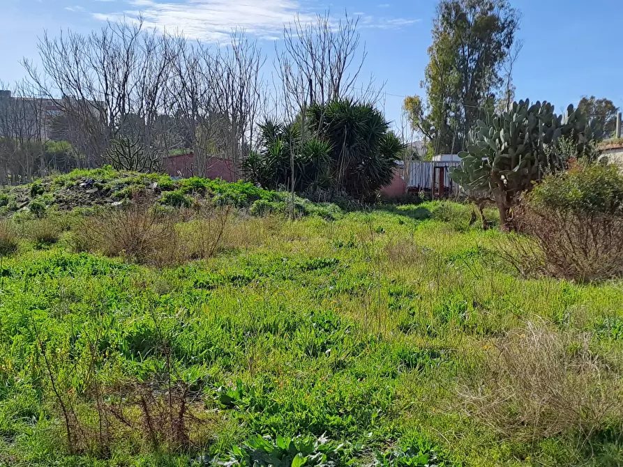 Immagine 32 di Attività artigianale in vendita  a Selargius