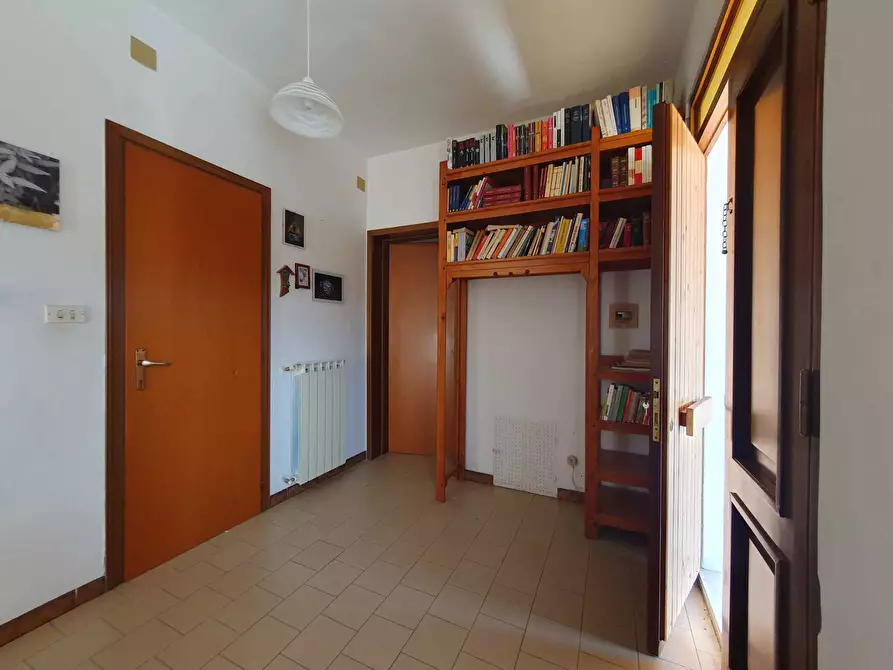 Immagine 10 di Appartamento in vendita  a Senorbì