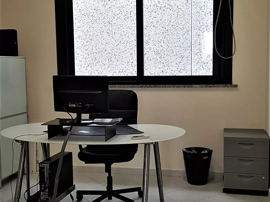 Immagine 18 di Ufficio in affitto  a Quartucciu