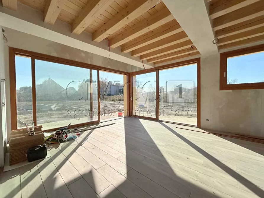 Immagine 8 di Villa in vendita  in Via Malamocco 76 a Venezia