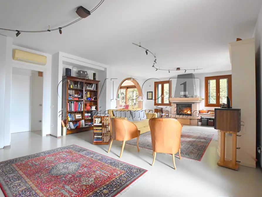 Immagine 3 di Casa bifamiliare in vendita  in Via Vangadizza a Rubano