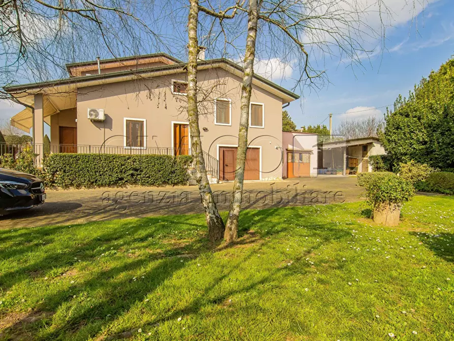 Immagine 6 di Casa bifamiliare in vendita  in Via Ponte 88 a Barbarano Mossano