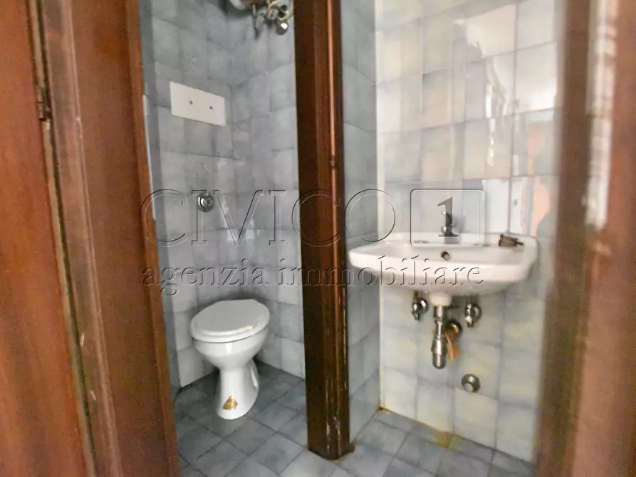 Immagine 8 di Ufficio in affitto  in Via Borromeo a Rubano