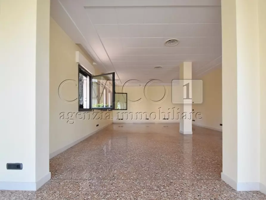 Immagine 6 di Locale commerciale in affitto  in Via Roma 31 a Grumolo Delle Abbadesse