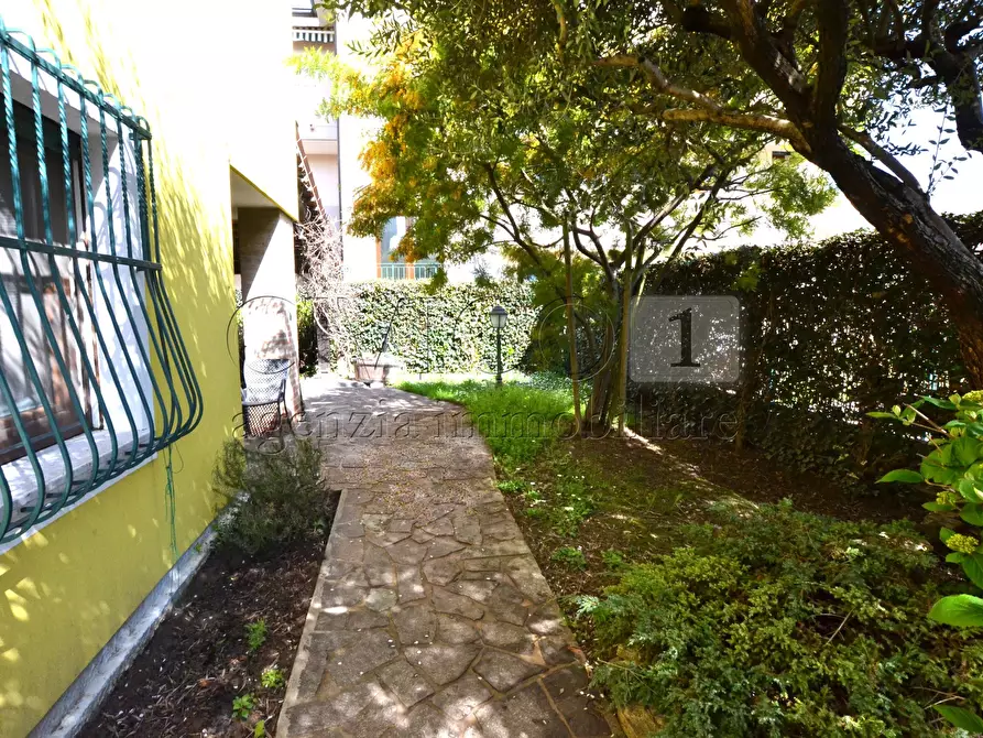 Immagine 19 di Casa indipendente in vendita  in Via Galileo Galilei 4 a Albignasego