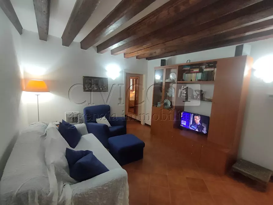 Immagine 1 di Appartamento in vendita  in Via Giuseppe Garibaldi 1253 a Venezia
