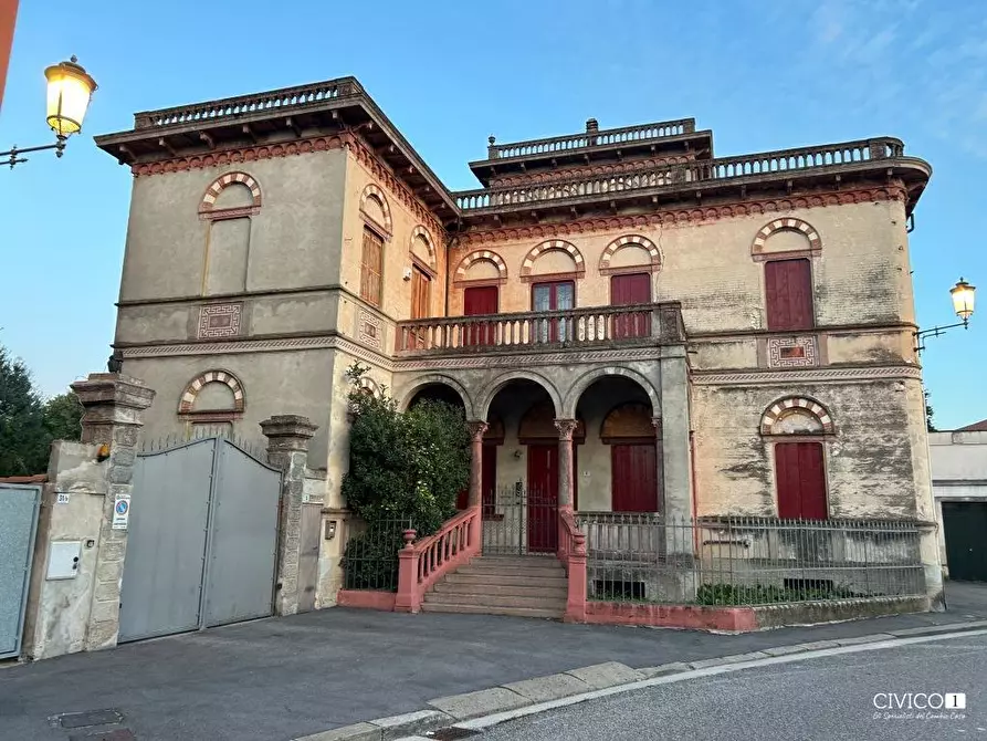 Immagine 2 di Villa in vendita  in Via Garibaldi 37 a Noventa Vicentina