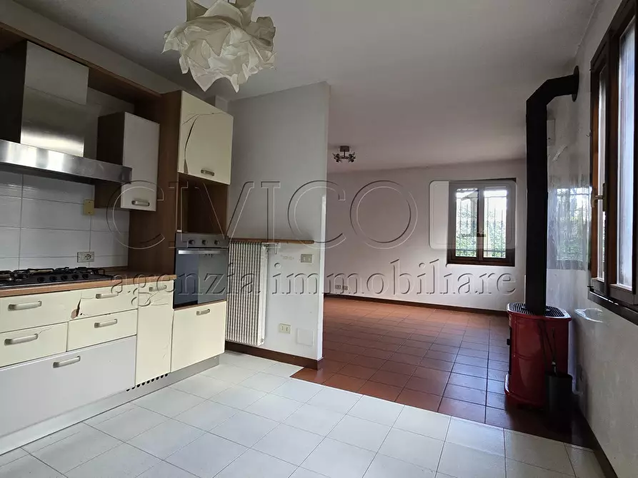 Immagine 16 di Casa bifamiliare in vendita  in via dei Fanti 154 a Torri Di Quartesolo