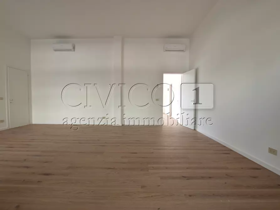 Immagine 5 di Locale commerciale in affitto  in Via Roma 110 a Vigodarzere