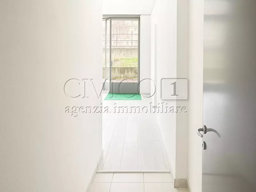 Immagine 3 di Locale commerciale in affitto  in Via Riviera Berica 61 a Barbarano Mossano