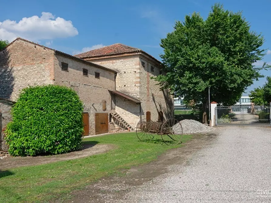 Immagine 39 di Casa indipendente in vendita  in Via Ponticelli 11 a Agugliaro