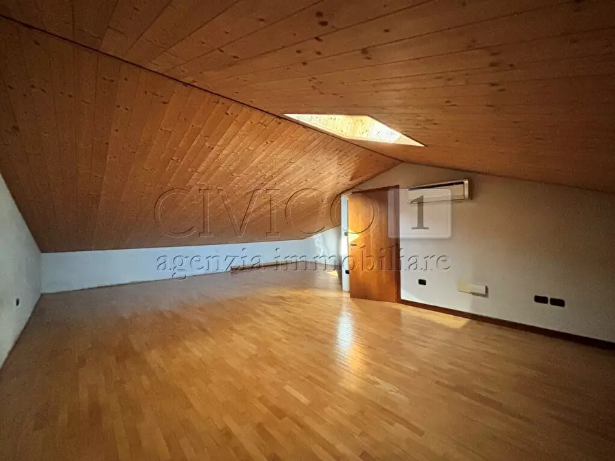 Immagine 26 di Porzione di casa in vendita  in Via Ore 7 a Barbarano Mossano