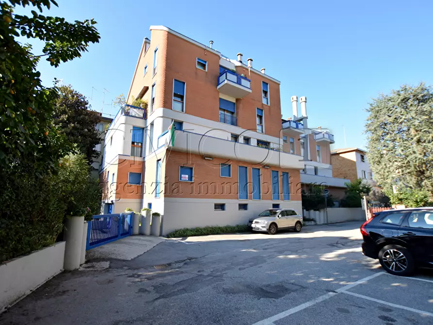 Immagine 17 di Appartamento in vendita  in Via Amba Aradam a Venezia