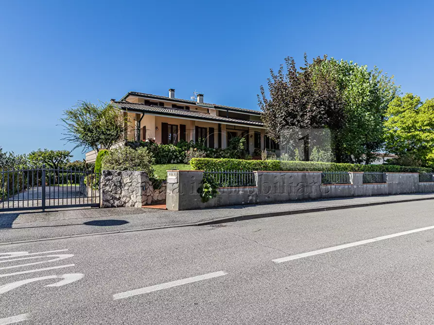 Immagine 1 di Villa in vendita  in Via Palladio a Poiana Maggiore