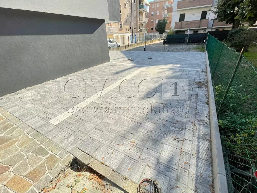 Immagine 2 di Garage in affitto  in via eulero 33 a Padova