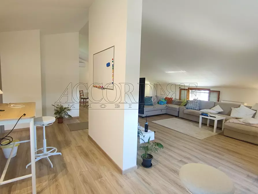 Immagine 25 di Casa bifamiliare in vendita  a Rubano