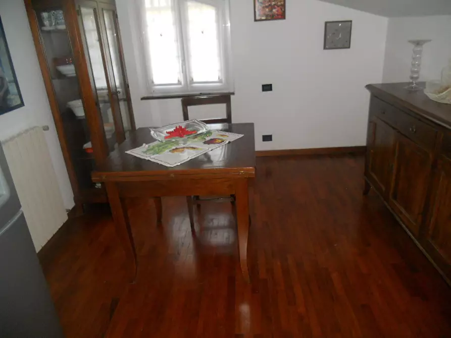 Immagine 4 di Villa in vendita  in Via dei Pini 40 a Castelnuovo Magra