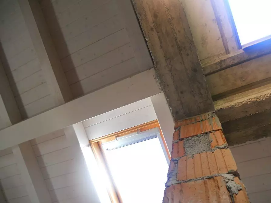 Immagine 8 di Casa indipendente in vendita  in sarzana a Sarzana