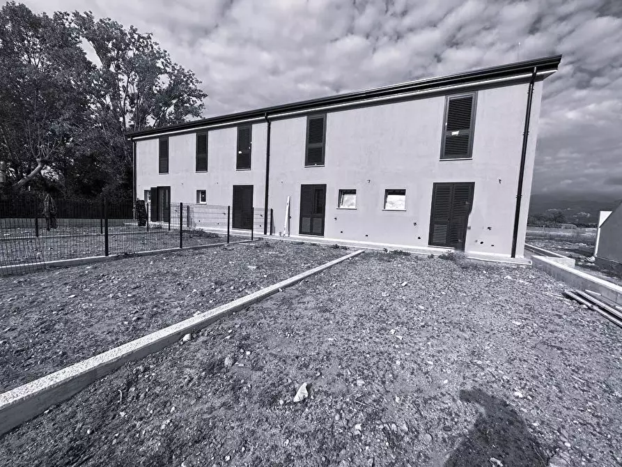 Immagine 10 di Terratetto in vendita  in Via P. Ratti 3A a Ameglia