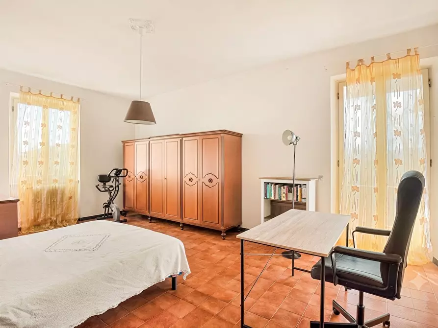 Immagine 6 di Casa bifamiliare in vendita  in Via Della Pace a Castelnuovo Magra