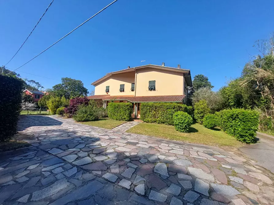 Immagine 32 di Casa semindipendente in vendita  in Via Luigi Einaudi 30 a Ameglia