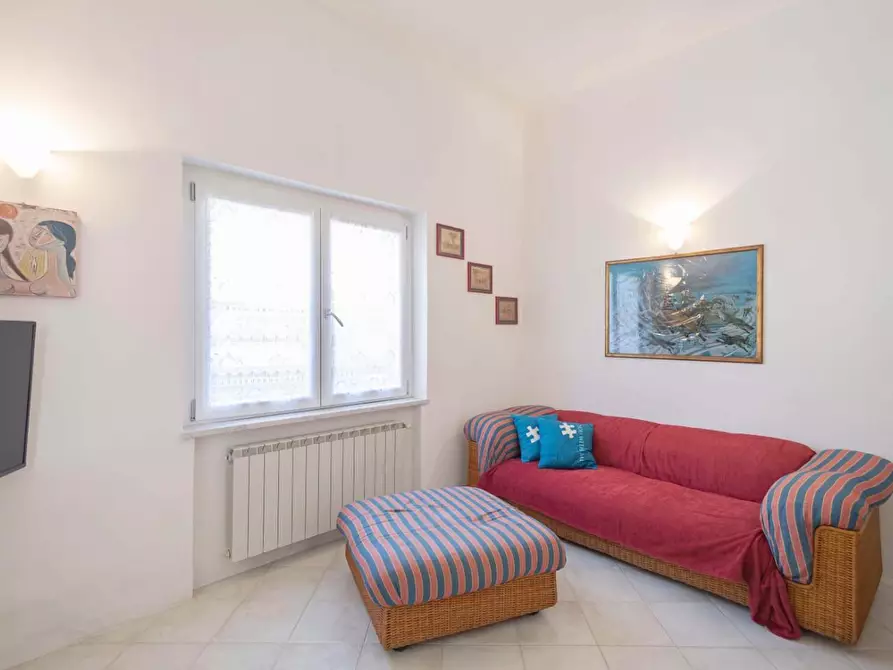 Immagine 16 di Appartamento in vendita  in Via Don Celsi 5 a Ameglia