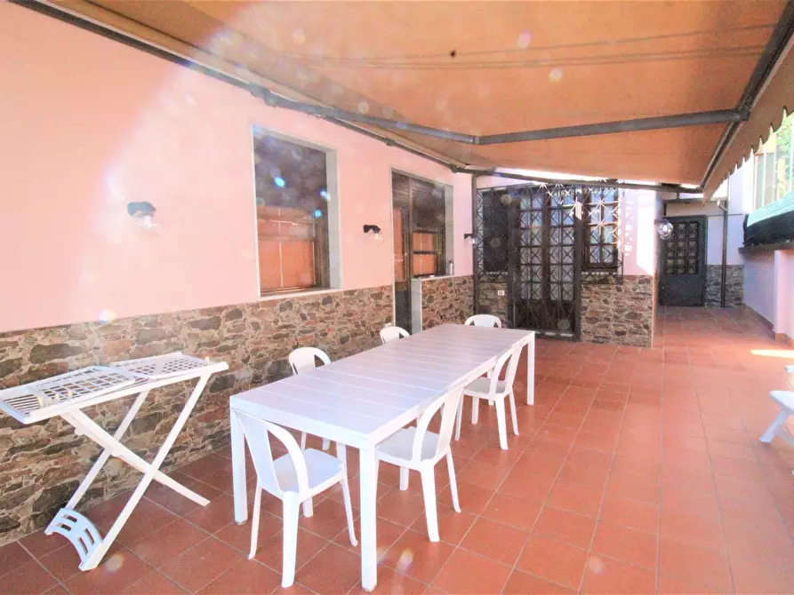 Immagine 11 di Villa in vendita  in Via Venezia 38 a Carrara