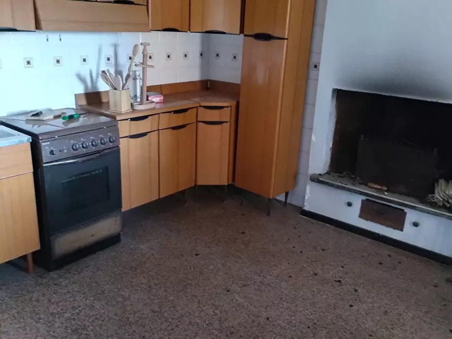 Immagine 15 di Casa semindipendente in vendita  in Via Gragnola a Castelnuovo Magra