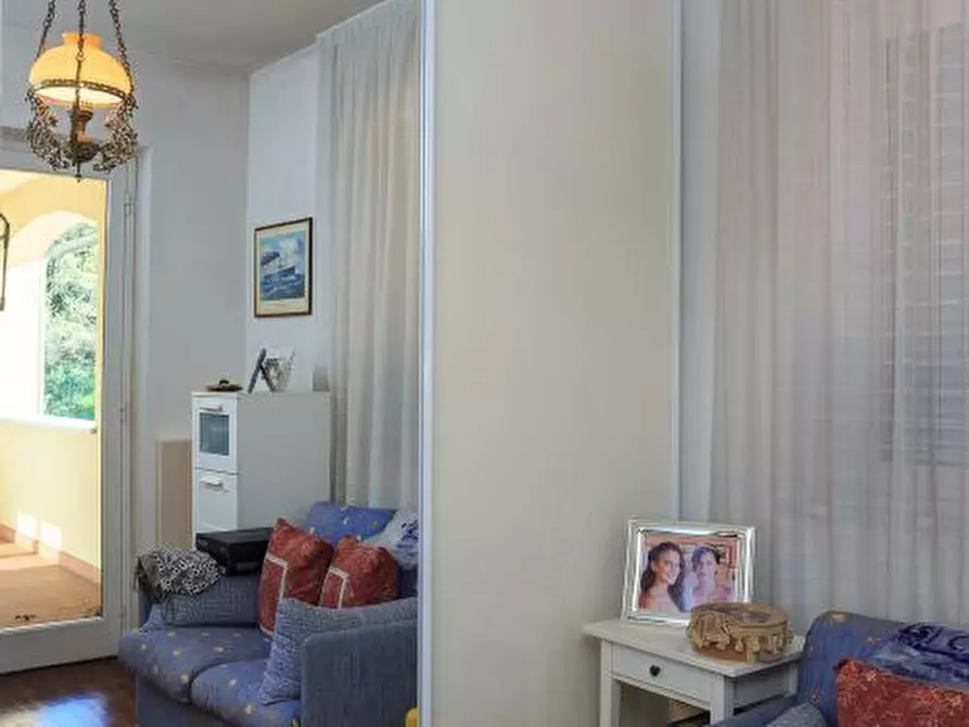 Immagine 13 di Casa semindipendente in vendita  in Viale XX Settembre 25 a Carrara