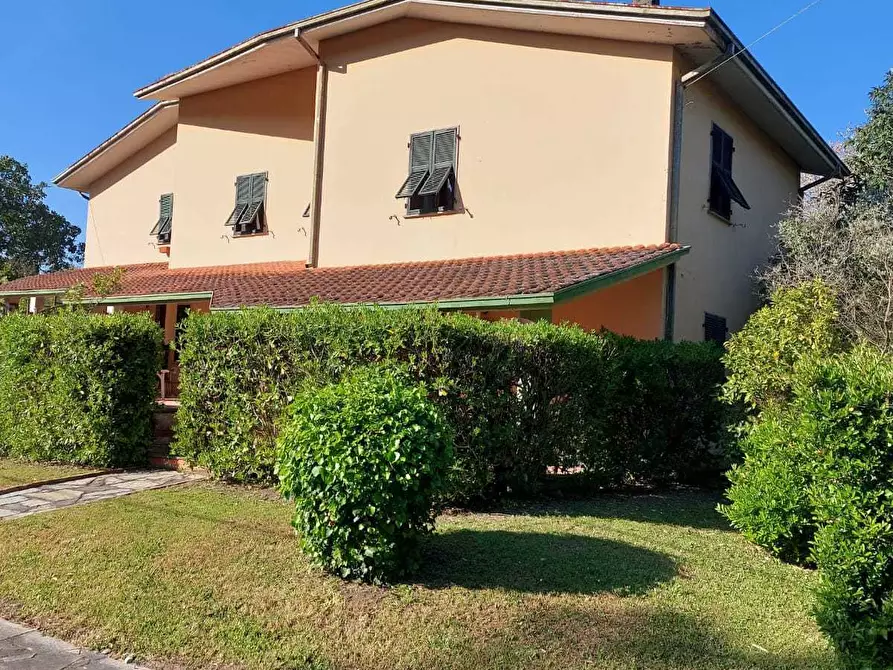 Immagine 18 di Casa semindipendente in vendita  in Via Luigi Einaudi 30 a Ameglia