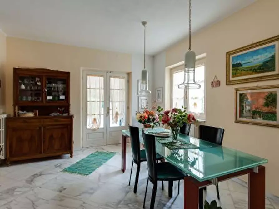 Immagine 4 di Villa in vendita  in Via Privata Villa Ceci 21 a Carrara