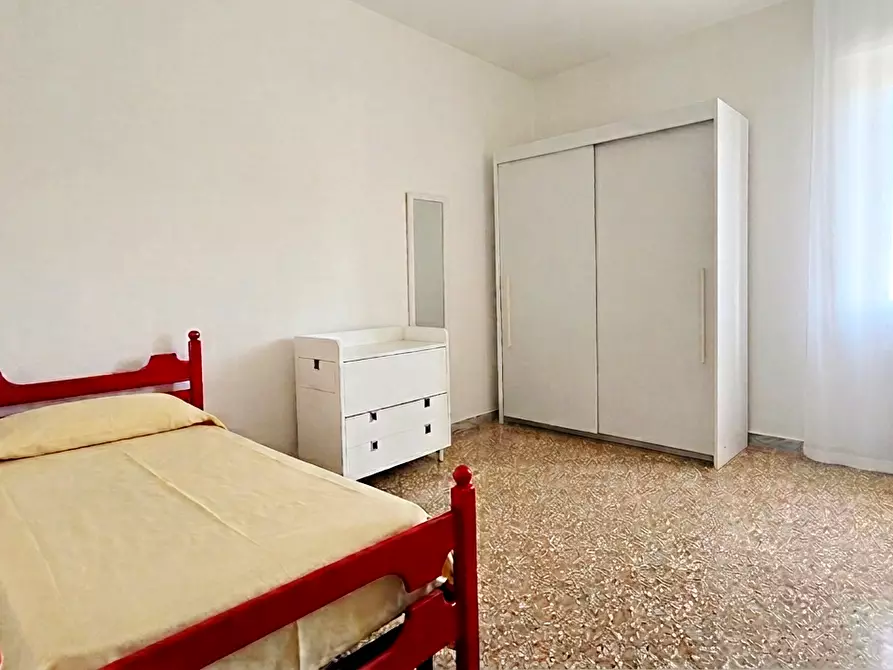 Immagine 8 di Trilocale in affitto  a Bologna