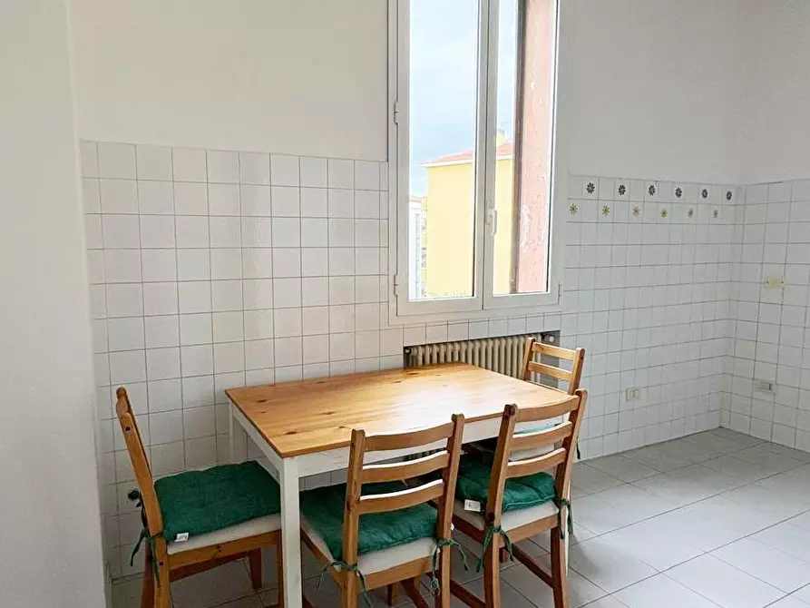 Immagine 8 di Quadrilocale in vendita  a Bologna