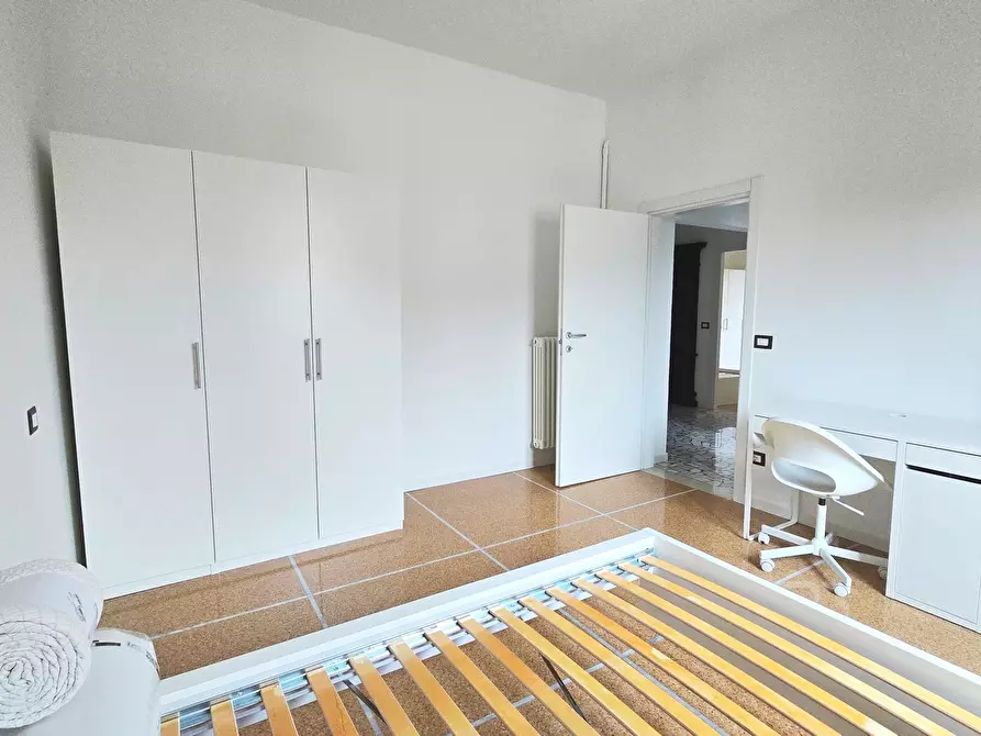 Immagine 12 di Quadrilocale in affitto  a Bologna