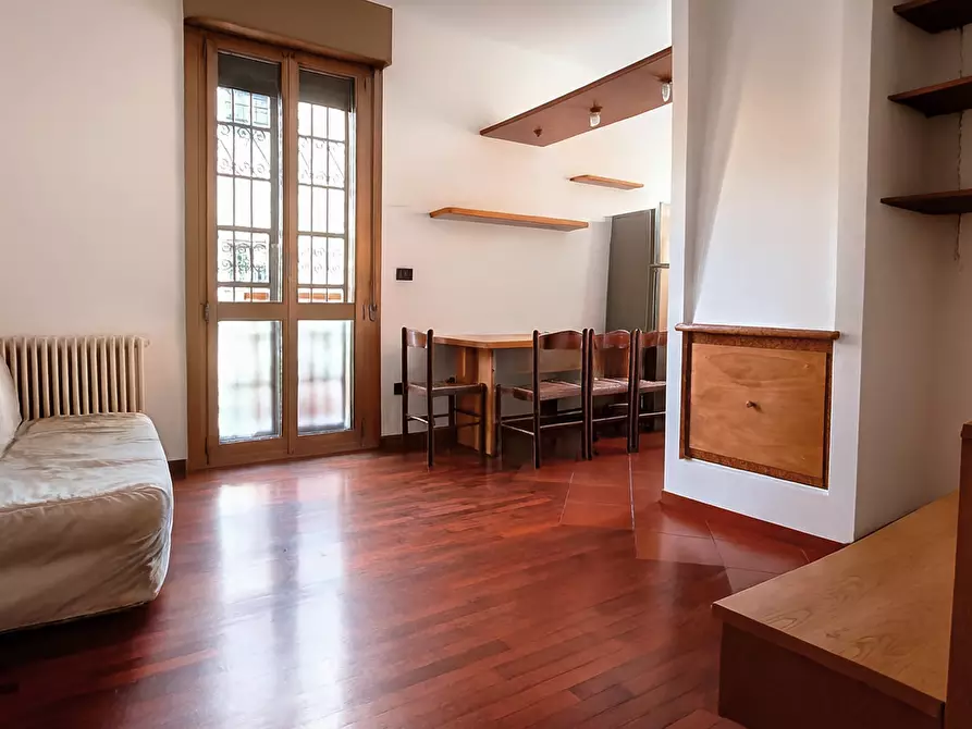 Immagine 2 di Trilocale in affitto  a Bologna