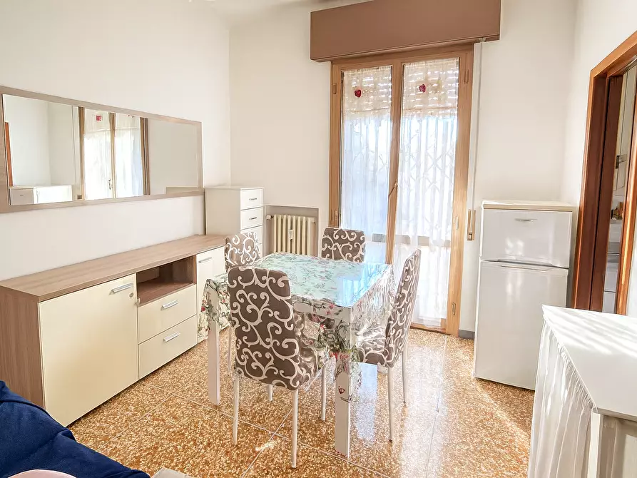 Immagine 3 di Trilocale in affitto  a Bologna