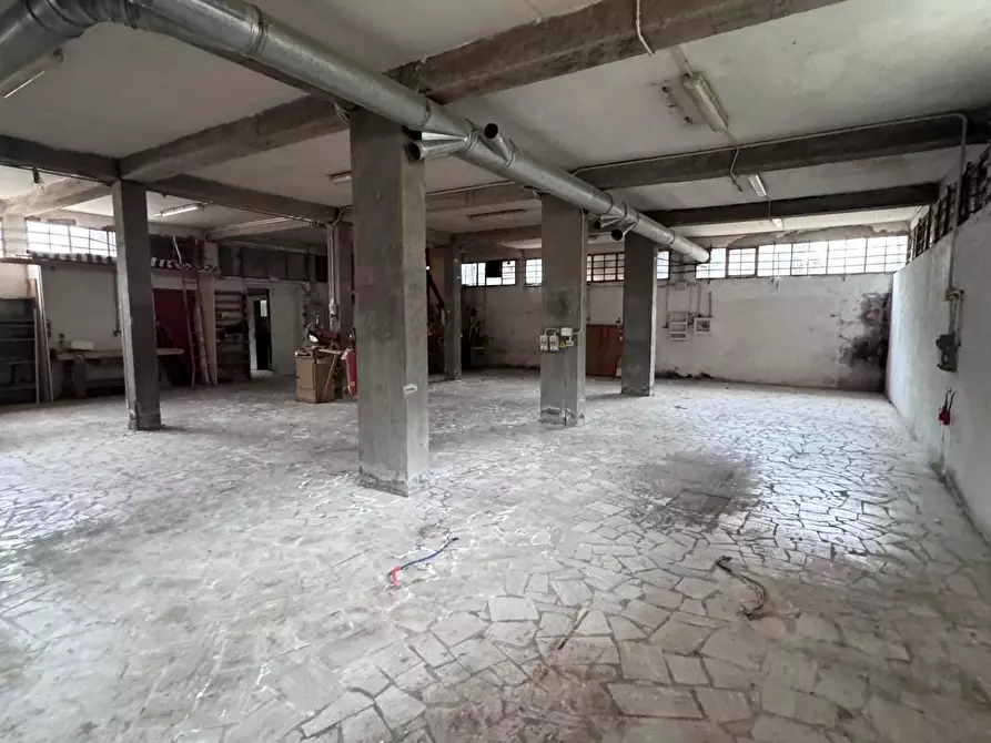 Immagine 7 di Locale commerciale in vendita  in VIA SABAUDIA 170 a San Felice Circeo