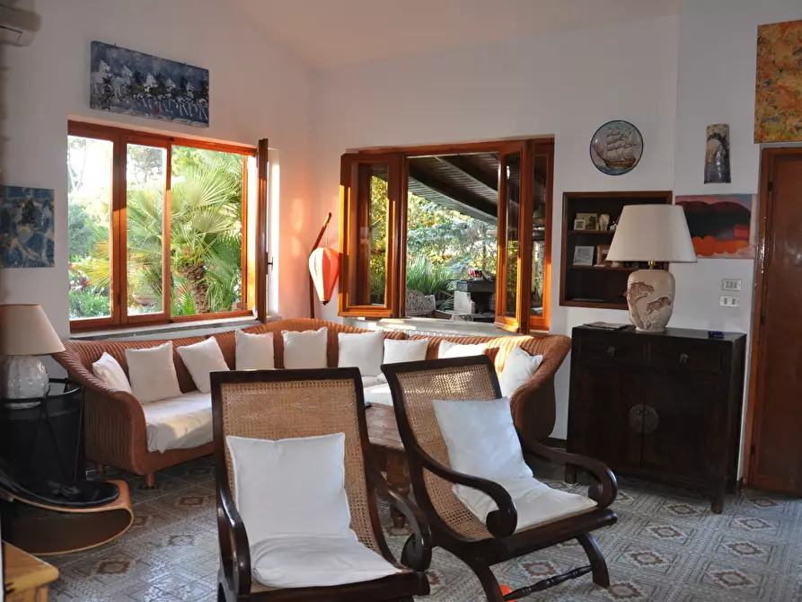 Immagine 4 di Casa bifamiliare in vendita  in Via Terracina 144 a San Felice Circeo