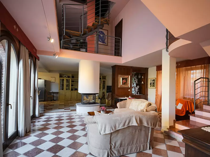 Immagine 7 di Rustico / casale in vendita  in Via Martiri della Libertà 28A a Beinasco