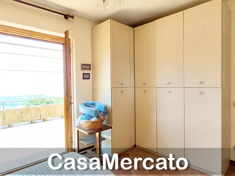 Immagine 17 di Quadrilocale in vendita  in Via Roma a Rocca Di Papa