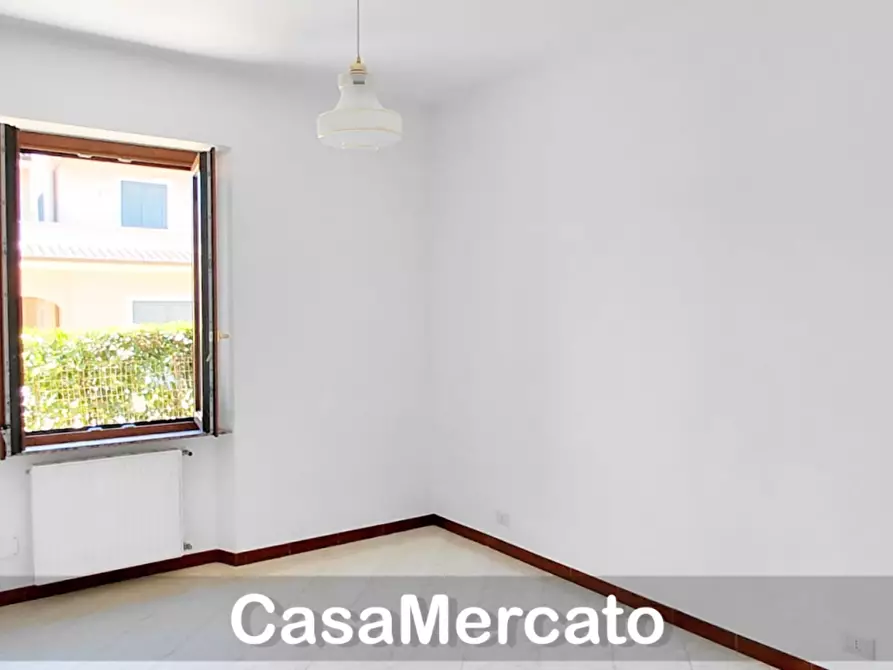 Immagine 14 di Pentalocale in affitto  in Viale dei Pini a Montecompatri