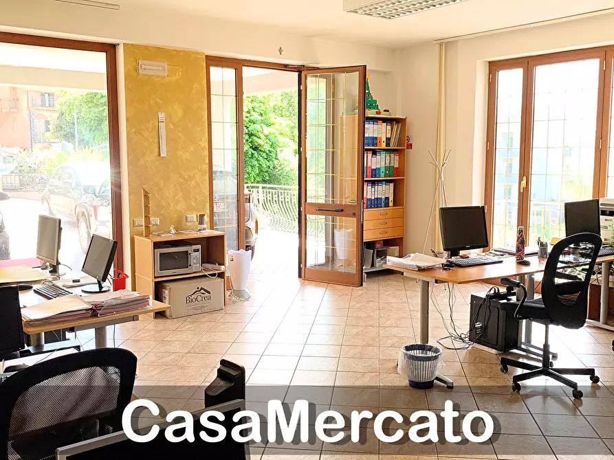 Immagine 7 di Showroom in affitto  in Via della Pineta a Rocca Priora